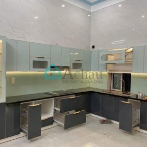 Tủ bếp nhựa cánh kính 093
